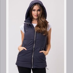 Tea n Cup Puffy Hooded Vest - Large - New W/O Tags